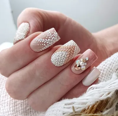 Простой зимний маникюр - 20Nails