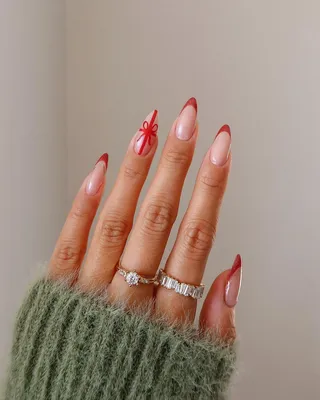 Картинки по запросу маникюр френч с красным | Red and white nails, Trendy  nail design, Red nails