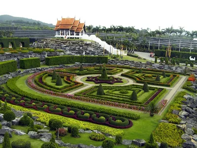Файл:Сад Нонг Нуч (Паттайя, Таиланд). Маленький Стоунхендж.jpg — Википедия