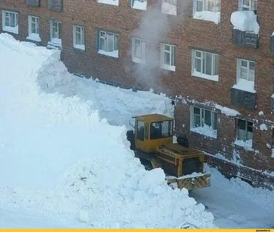 С начала зимы с улиц Норильска вывезено более 600 тысяч тонн снега.