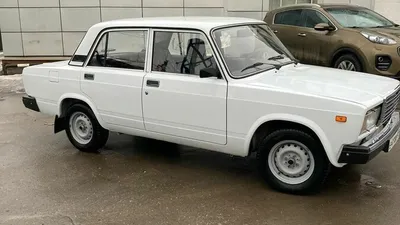 Новый ВАЗ-2107, простоявший в гараже 13 лет, продают на Авто.ру - читайте в  разделе Новости в Журнале Авто.ру