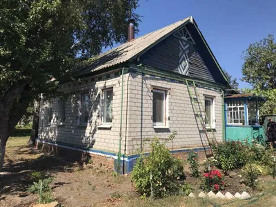 https://www.olx.ua/nedvizhimost/zemlya/prodazha-zemli/novaya-vodolaga/