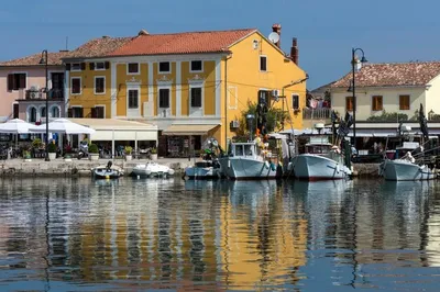 Новиград - Novigrad - Cittànova d'Istria (Хорватия) - с высоты птичьего  полёта на закате дня, релакс - YouTube