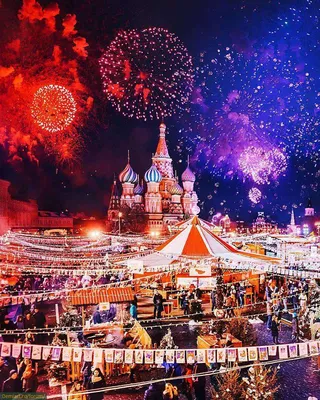 Поездка в зимнюю Москву — цветная яркая сказка! Любуются туристы со всего  мира! А мы? — Наш Урал и весь мир