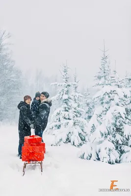Фотопрогулка, фотосессия на улице, шуба из ламы, голубая шуба, новогодняя  фотосессия, девушка, снег, новогоднее настроение | Фотосессия, Модели,  Зимняя фотография