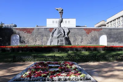 Мемориальный сквер павших в годы Гражданской войны | Официальный сайт  Новосибирска
