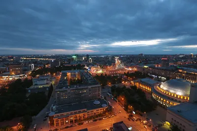 Новосибирск в объективе фотографа: исторические фасады и узкие переулки