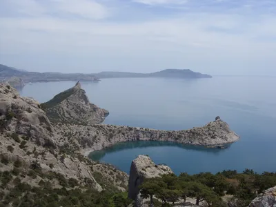 Летний пейзаж с морем, Крым, Новый Свет, царский пляж и мыс Капчик.  Фотограф Строганов Алексей