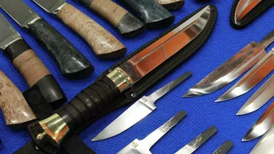 Нож Рысь, сталь N690, рукоять акрилат с природным композитом, мельхиор,  полировка клинка \"сатин\" по цене 11 500 руб. в интернет-магазине Окские Ножи