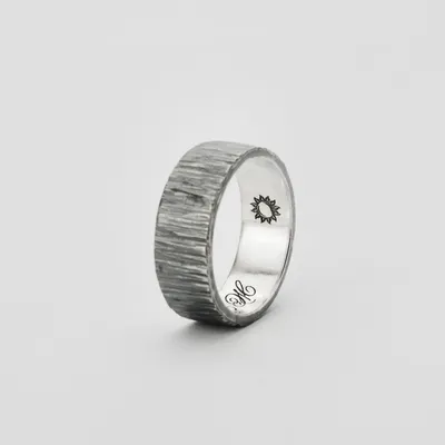 Элегантное кольцо с гравировкой Цветы из ювелирной стали №651355 - купить в  Украине на Crafta.ua
