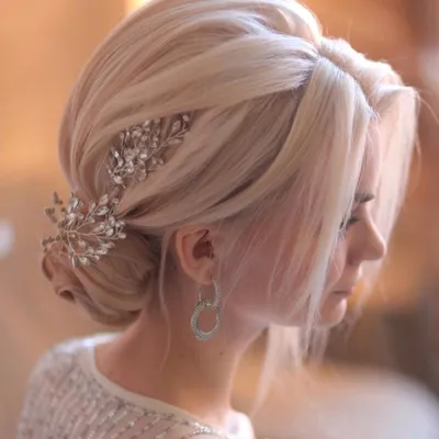 Совсем не Рапунцель: эффектные свадебные прически на короткие волосы ·  NEVESTA.MOSCOW