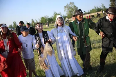 Тверские семьи могут облачиться в народные костюмы на международный конкурс  - Газета Вся Тверь