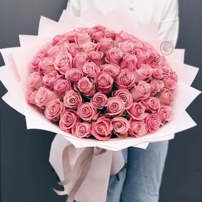 Букет из красных и белых роз - купить с бесплатной доставкой по Москве