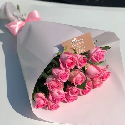 ᐉ Купить букет из 55 спрей роз в премиальном оформлении в Кокшетау —  Интернет-магазин KokshetauZakazBuketov