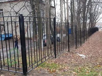 Забор из профильной трубы СЗ-04 купить от 6630 руб.