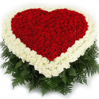 Букет цветов «Мэриан» заказать с доставкой по цене 17 250 руб. в Ялте