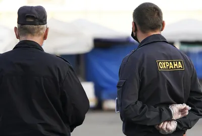 В Росгвардии определили, как должны работать частные охранники - Российская  газета