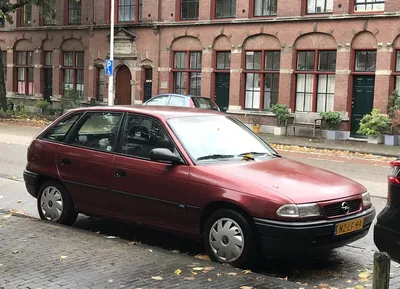 Opel Astra F [рестайлинг] универсал 1.6 MT (1994–1996) - Motorcar