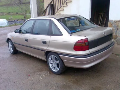 AUTO.RIA – Продам Опель Астра 1996 (AE5982HE) бензин седан бу в Кривом  Роге, цена 1450 $