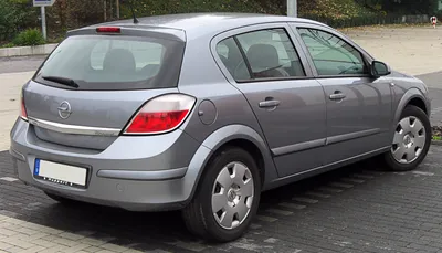 File:Opel Astra H rear 20091011.jpg - Wikimedia Commons