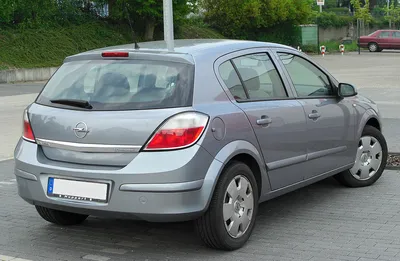 File:Opel Astra H 1.6 Twinport rear 20100509.jpg - Wikipedia