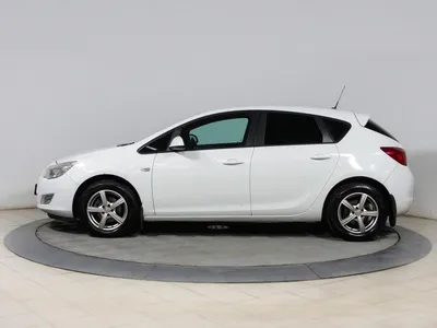 Opel Astra J 1.6 бензиновый 2013 | Белый Хэтчбек на DRIVE2