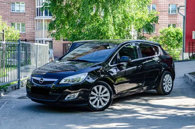 Opel Astra H 1.6 бензиновый 2013 | Чёрный седан на DRIVE2