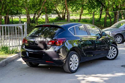 Opel Astra J 1.6 бензиновый 2014 | Чёрный немец на DRIVE2