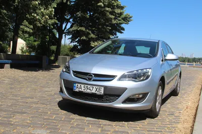 Opel Astra J Wagon Doubles Its Value With Vossen CVT Wheels - autoevolution