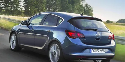 Opel Astra 2013 — отзыв владельца - Отзыв владельца автомобиля Opel Astra  2013 года ( H Рестайлинг ): 1.6 MT (115 л.с.) | Авто.ру