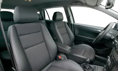 Фото экстерьера Opel Astra Family (Опель Астра Фэмили)
