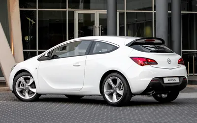 Opel Astra GTC Panoramic (J) 2011 photos (2048x1536)