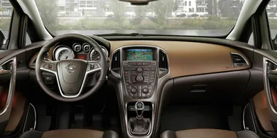 Opel представил новую Astra с кузовом универсал