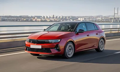 Новый Opel Astra представлен официально: теперь это гибрид на французской  платформе - читайте в разделе Новости в Журнале Авто.ру