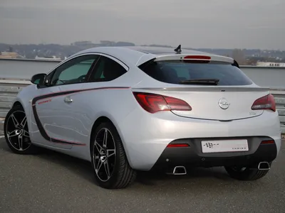 Новый Opel Astra повзрослел и усох - CARS.ru