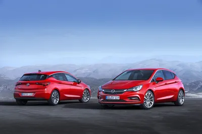 Франкфурт, Германия - SEP 22: Новый Opel Astra На IAA International Motor  Show 2015 22 Сентября 2015 Года Во Франкфурте-на-Майне, Германия  Фотография, картинки, изображения и сток-фотография без роялти. Image  45638040