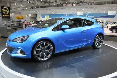Opel Astra OPC (2013) - picture 27 of 71