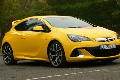 Opel Astra OPC Extreme: Geneva 2014 Photo Gallery