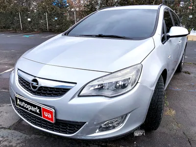 Купить седан Opel Astra 2011 года с пробегом 123 000 км в Новосибирске за  649 000 руб.