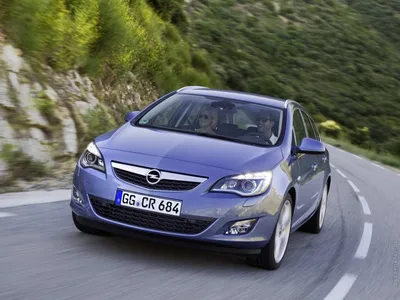 Opel Astra 2011 года с пробегом 211000 км по цене 7 199 EUR купить на  DriveHub