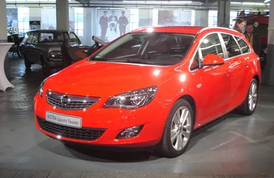 Рожденный универсалом. Тест-драйв Opel Astra Sports Tourer :: Autonews