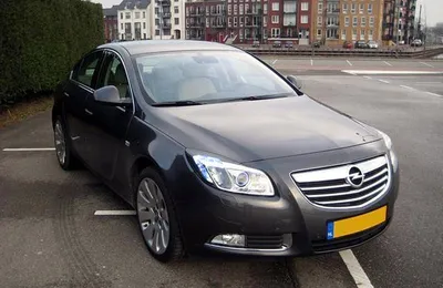 File:Opel Insignia 4 touring 16 Turbo 180 CV.JPG - Wikimedia Commons