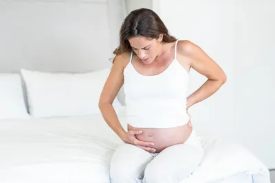 Признаки родов при первой беременности: опустился живот, тренировочные  схватки, как понять что отошла пробка