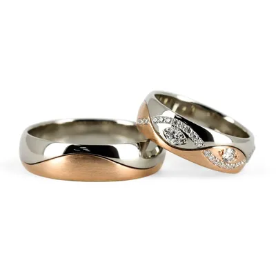 Необычные обручальные кольца из розового и белого золота