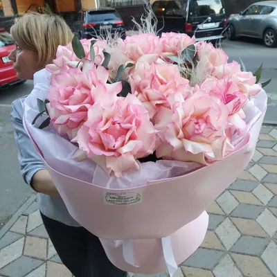 Купить Букет с розами «Улыбнись» из каталога Букеты с розами в Сыктывкаре -  «Флориска».