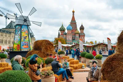 Осень в Москве» — создано в Шедевруме