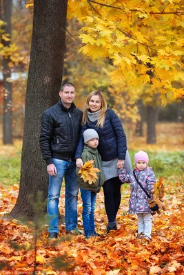 Осенняя семейная прогулка в парке - Семейный и детский фотограф Елена  Вощикова