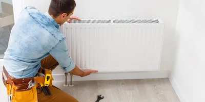 Отделка стен за радиатором отопления: практичные и полезные способы