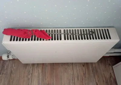 Как красиво скрыть трубы и радиатор отопления после отделки стен ламинатом.  3 серия - YouTube