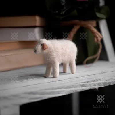 Овца и ее овечка стоковое фото. изображение насчитывающей овечка - 77657406